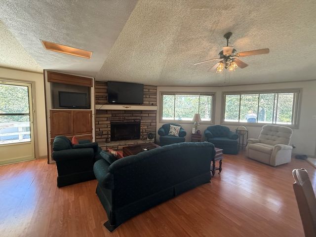 485 Russwood Dr, Springville, TN 38256