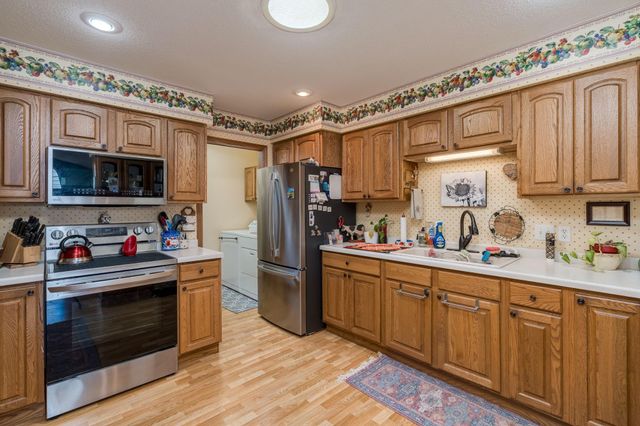 2338 Hoffman Path, Mankato, MN 56001