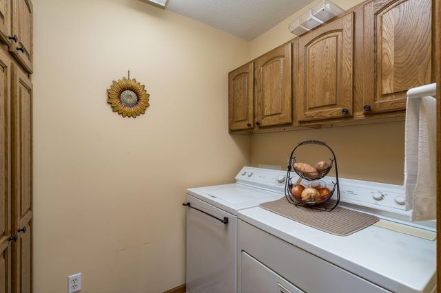 2338 Hoffman Path, Mankato, MN 56001