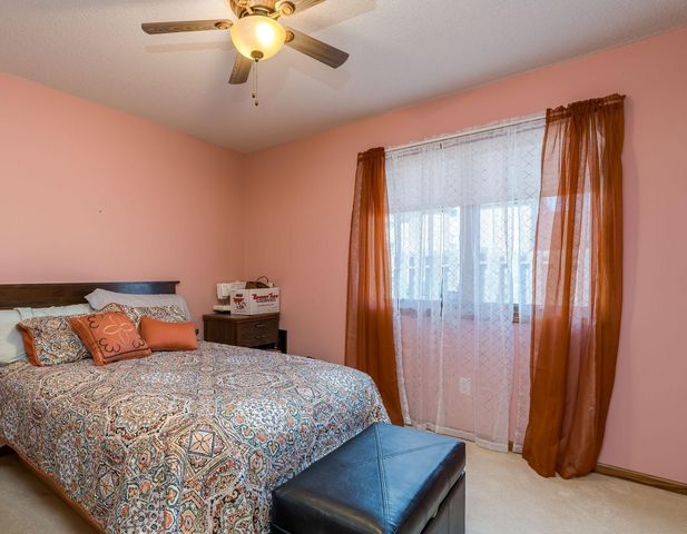 2338 Hoffman Path, Mankato, MN 56001