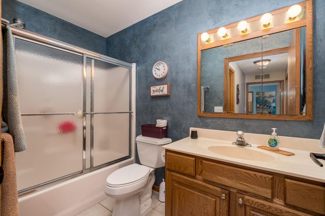 2338 Hoffman Path, Mankato, MN 56001