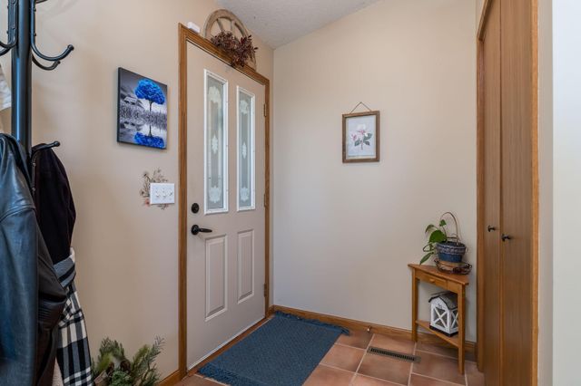 2338 Hoffman Path, Mankato, MN 56001