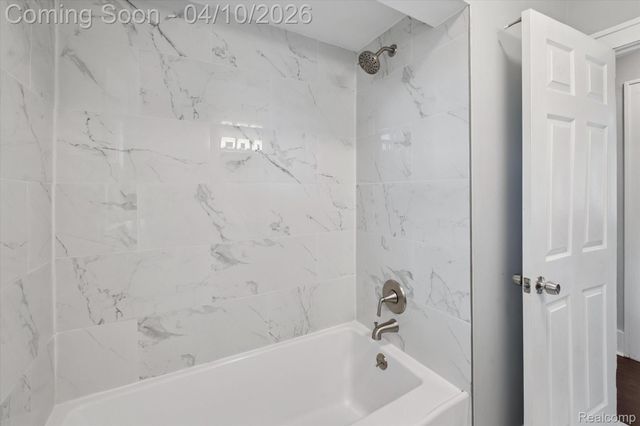 3690 Phillips Avenue, Berkley, MI 48072