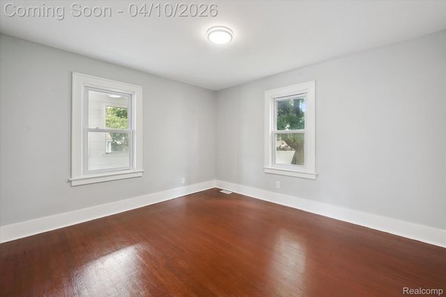 3690 Phillips Avenue, Berkley, MI 48072