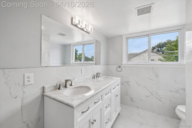 3690 Phillips Avenue, Berkley, MI 48072