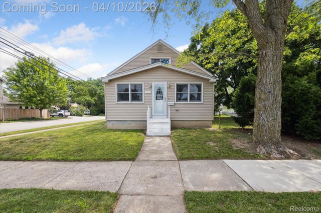 3690 Phillips Avenue, Berkley, MI 48072
