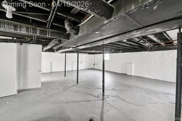 3690 Phillips Avenue, Berkley, MI 48072