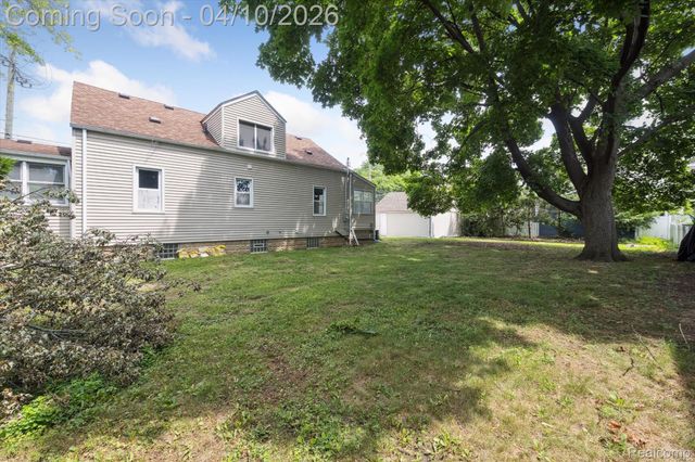 3690 Phillips Avenue, Berkley, MI 48072