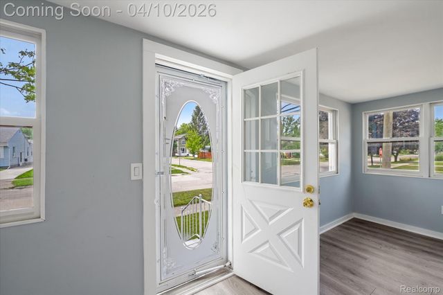 3690 Phillips Avenue, Berkley, MI 48072