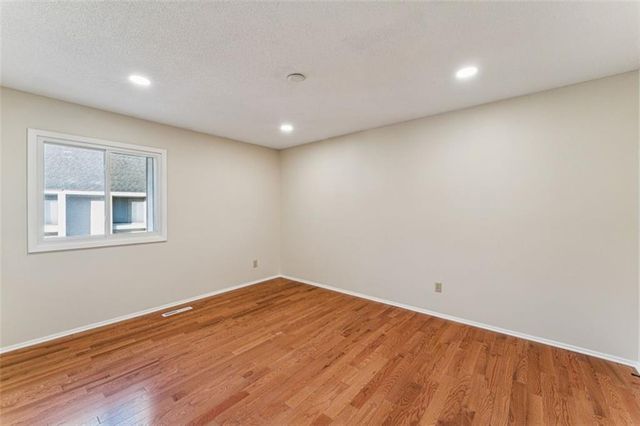 10902 Bradshaw Street, Overland Park, KS 66210