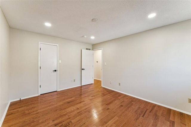 10902 Bradshaw Street, Overland Park, KS 66210