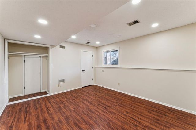 10902 Bradshaw Street, Overland Park, KS 66210