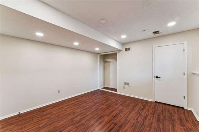 10902 Bradshaw Street, Overland Park, KS 66210