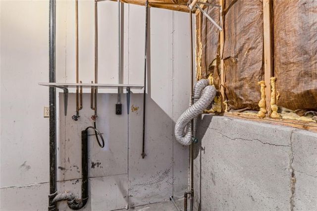 10902 Bradshaw Street, Overland Park, KS 66210