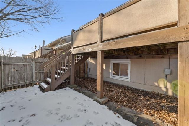 10902 Bradshaw Street, Overland Park, KS 66210