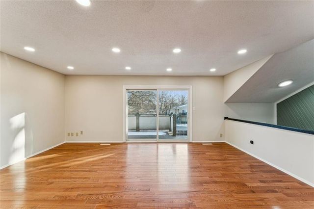 10902 Bradshaw Street, Overland Park, KS 66210