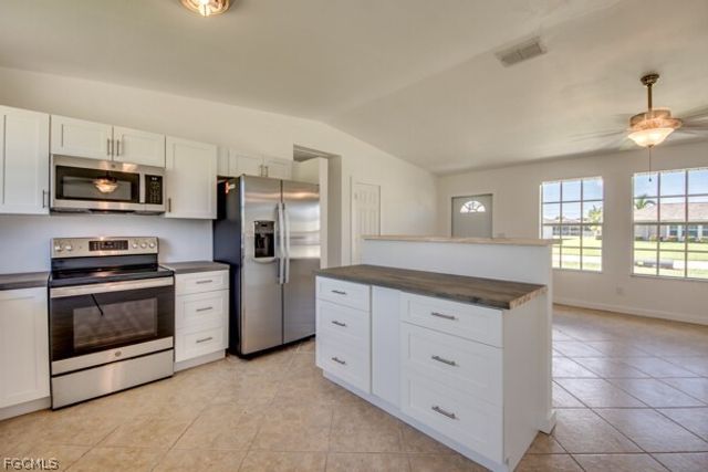 315 SE 22nd TER, Cape Coral, FL 33990