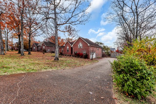 131 Lane Dr, Mount Juliet, TN 37122