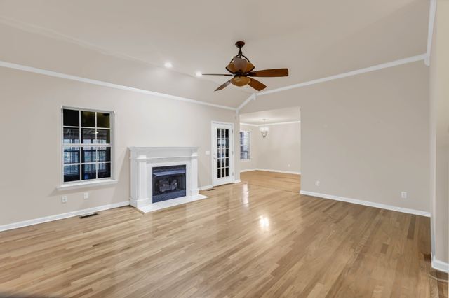 131 Lane Dr, Mount Juliet, TN 37122