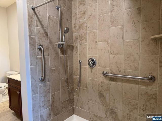 523 Bushes Lane 523, Elmwood Park, NJ 07407