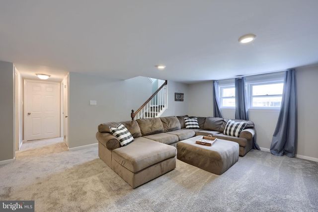116 OXFORD DR, Lititz, PA 17543