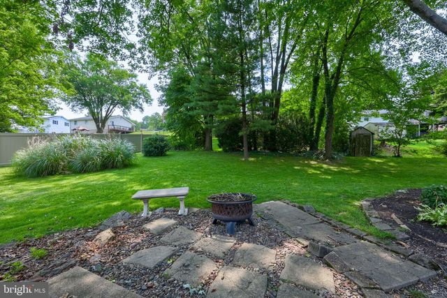 116 OXFORD DR, Lititz, PA 17543
