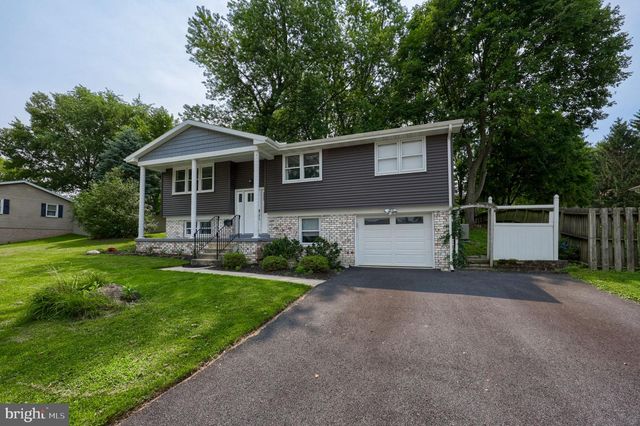 116 OXFORD DR, Lititz, PA 17543