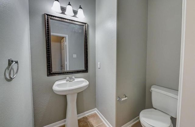 914 Spring Heights Dr, Spring, TX 77373