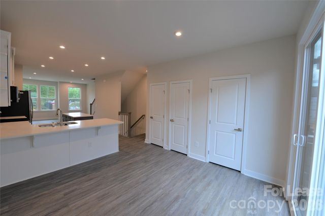 3724 Ellington Street, Charlotte, NC 28211