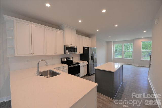 3724 Ellington Street, Charlotte, NC 28211