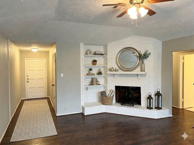 10310 Overview Drive, Sugar Land, TX 77498