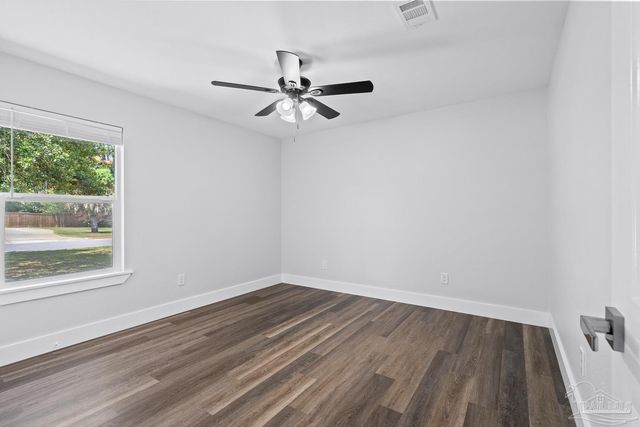 1238 Middlebrook Dr, Pensacola, FL 32506