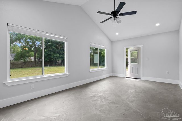1238 Middlebrook Dr, Pensacola, FL 32506