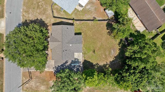 1238 Middlebrook Dr, Pensacola, FL 32506
