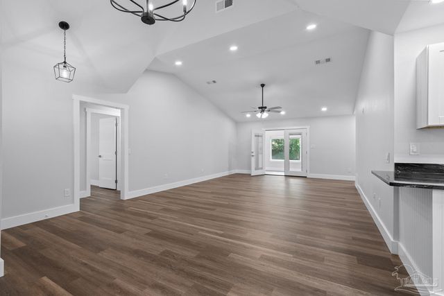 1238 Middlebrook Dr, Pensacola, FL 32506