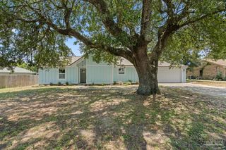 1238 Middlebrook Dr, Pensacola, FL 32506