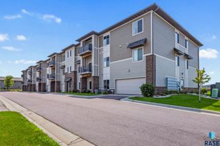 7701 S Townsley Ave Unit 102, Sioux Falls, SD 57108