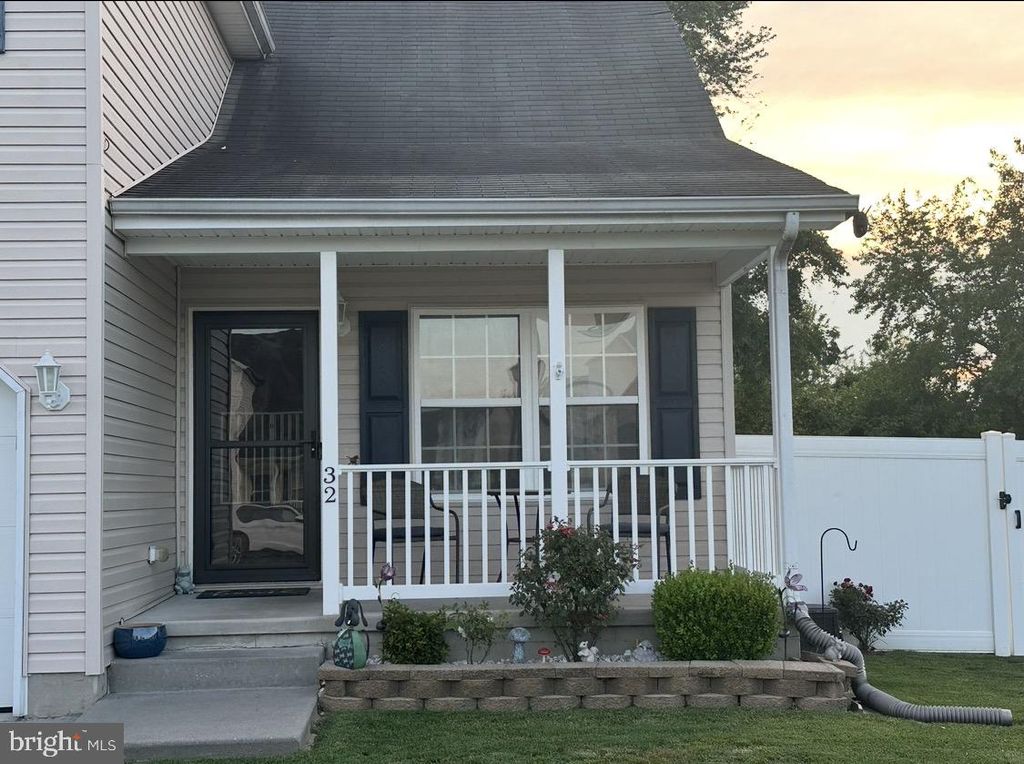 32 MORIARTY ST, Dover, DE 19901