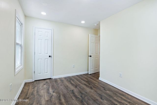 2642 Rowan St, Louisville, KY 40212