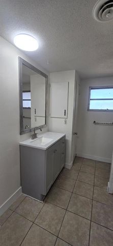 36 TULANE ROAD, Venice, FL 34293