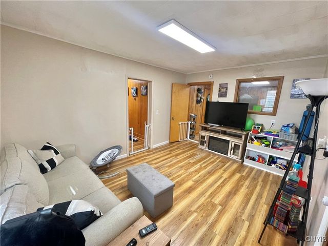 86 West Oneida Street, Oswego, NY 13126