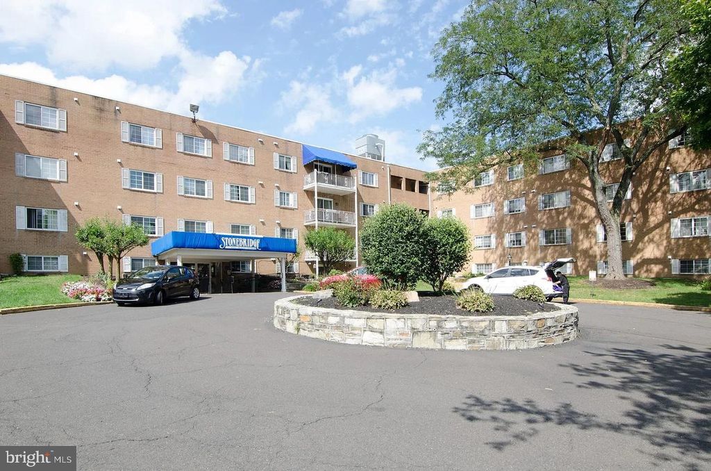 300 BYBERRY RD #308, PHILADELPHIA, PA 19116 — exterior
