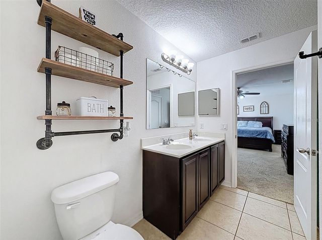 36115 MARKREE CASTLE AVENUE, Dade City, FL 33525