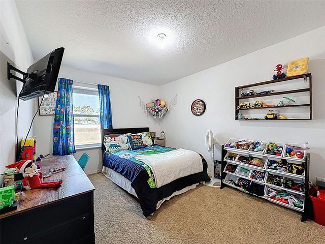 36115 MARKREE CASTLE AVENUE, Dade City, FL 33525