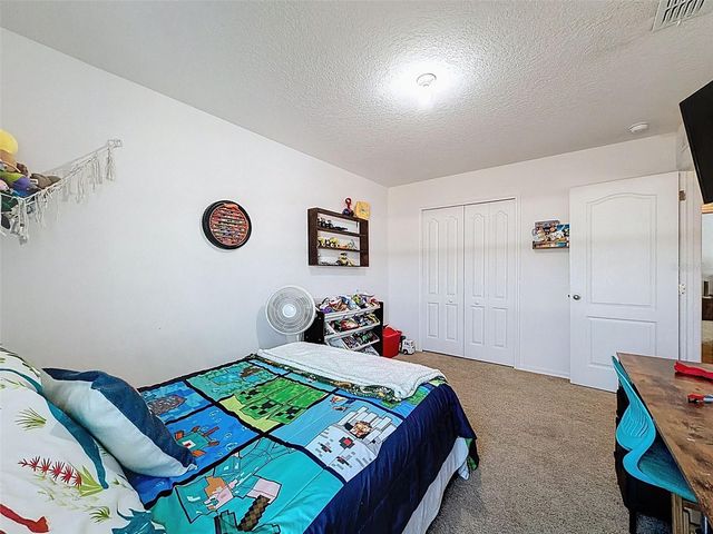 36115 MARKREE CASTLE AVENUE, Dade City, FL 33525