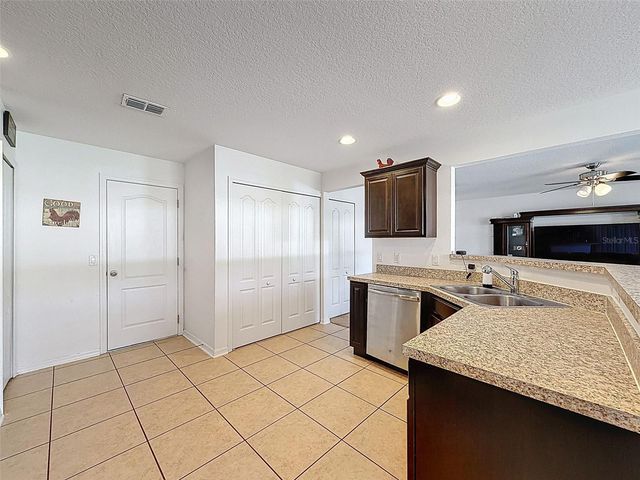 36115 MARKREE CASTLE AVENUE, Dade City, FL 33525