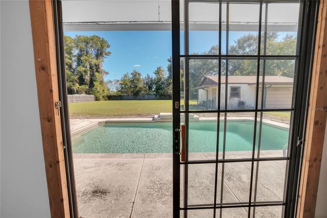 10311 COUNTY ROAD 117, Oxford, FL 34484