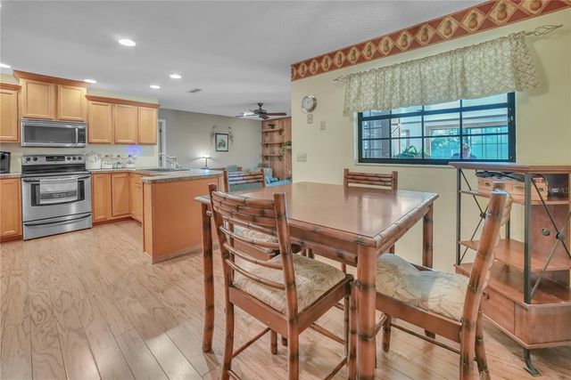 10311 COUNTY ROAD 117, Oxford, FL 34484