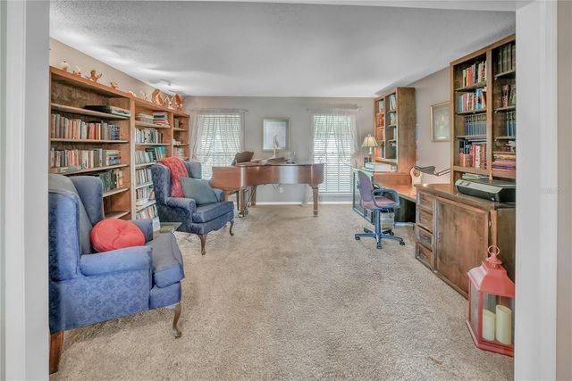 10311 COUNTY ROAD 117, Oxford, FL 34484