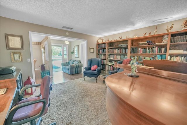 10311 COUNTY ROAD 117, Oxford, FL 34484